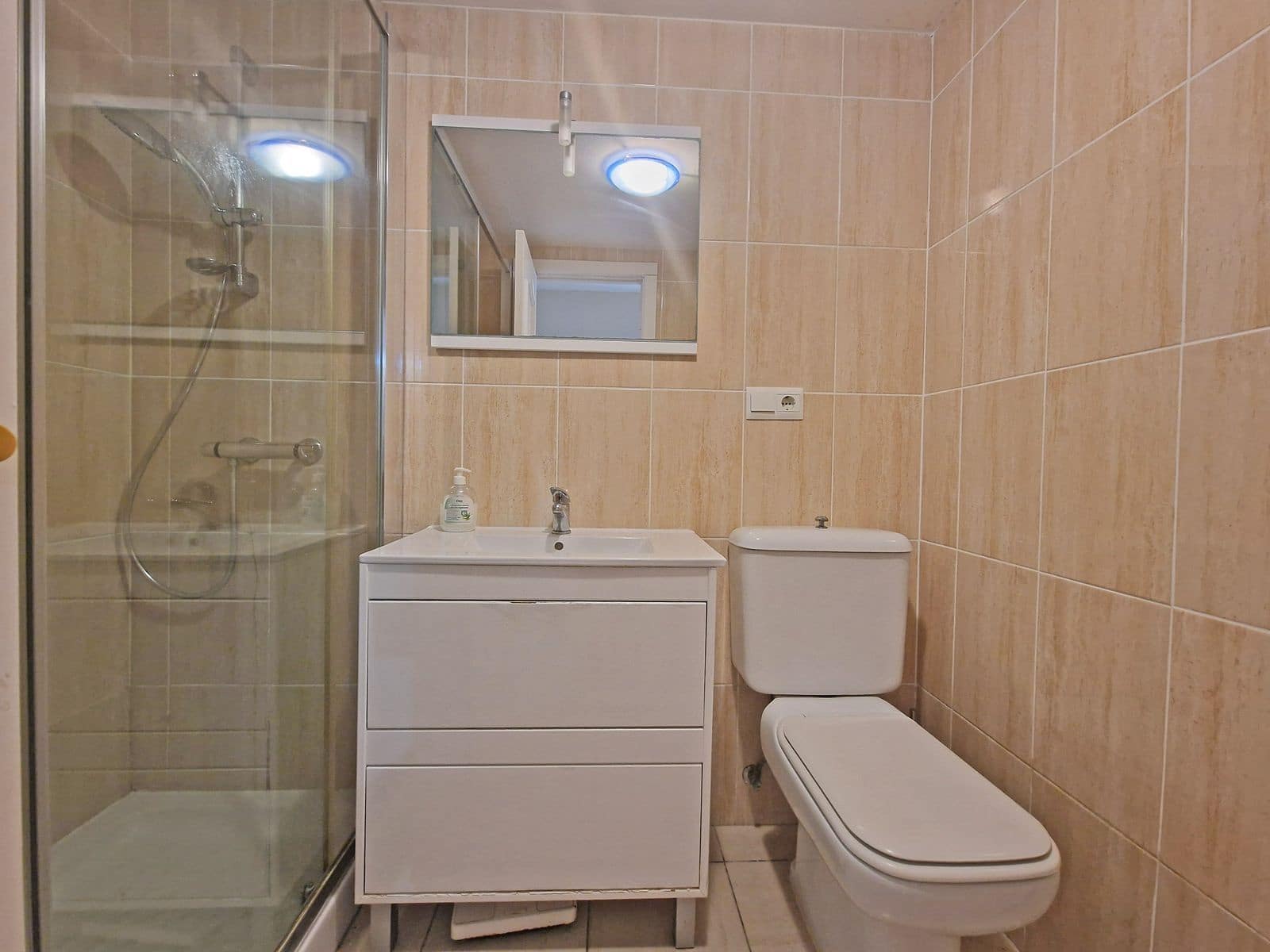 2 bedroom Apartment for sale in Calahonda with pool - € 649,000 (Ref: 10153534)