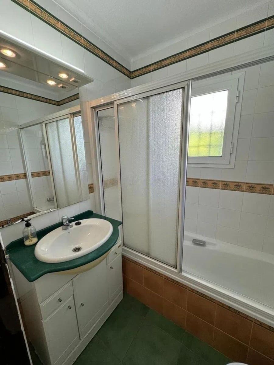3 Zimmer Villa zu verkaufen in Estepona - 1.050.000 € (Ref: 10153538)