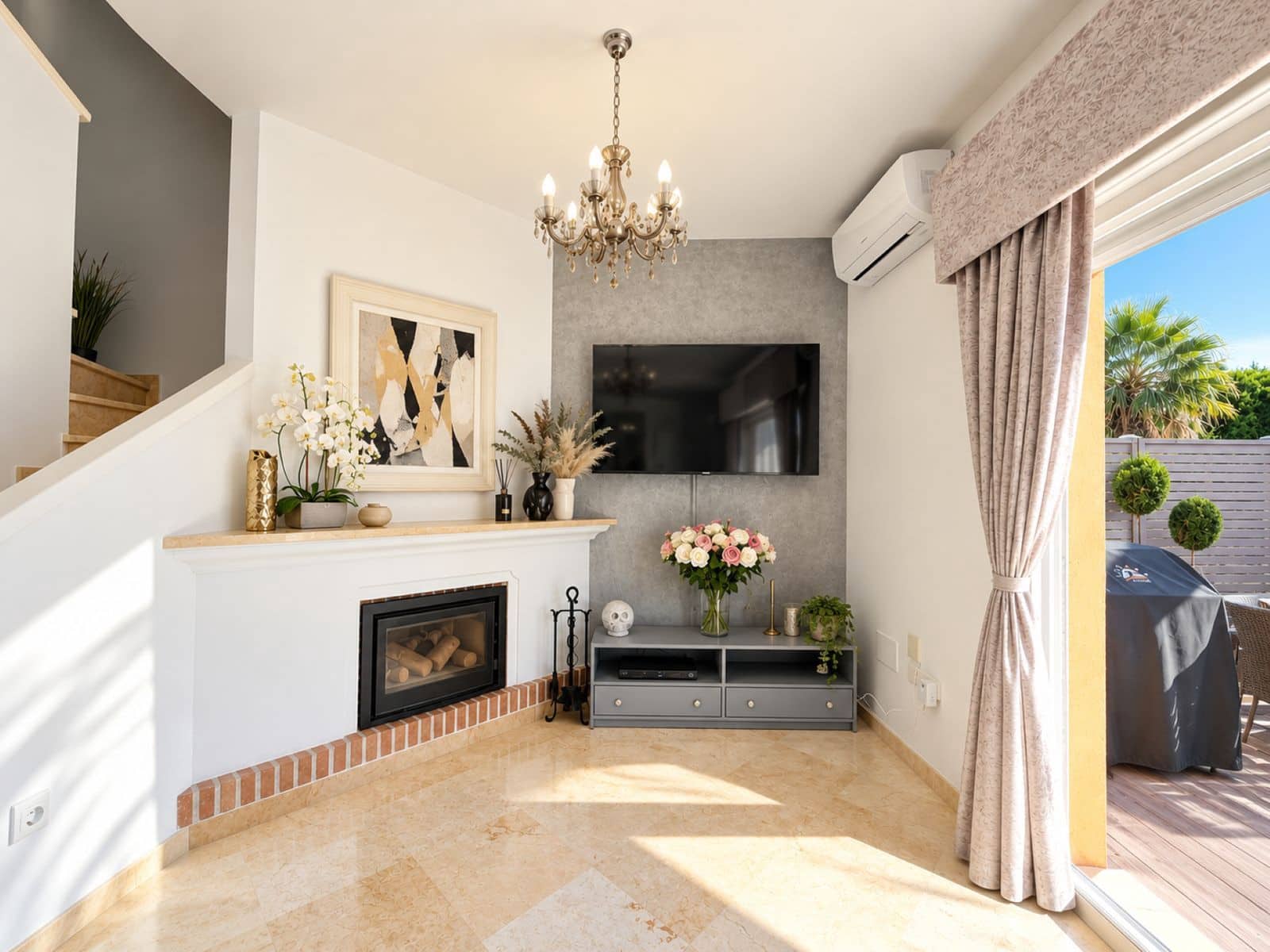 3 soverom Villa til salgs i La Duquesa / Puerto de la Duquesa med svømmebasseng garasje - € 349 000 (Ref: 10153541)