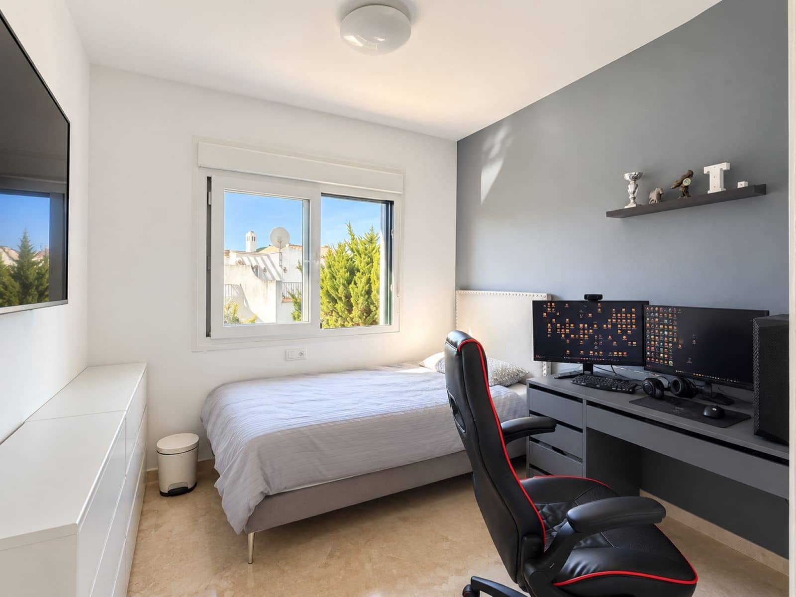 3 soverom Villa til salgs i La Duquesa / Puerto de la Duquesa med svømmebasseng garasje - € 349 000 (Ref: 10153541)