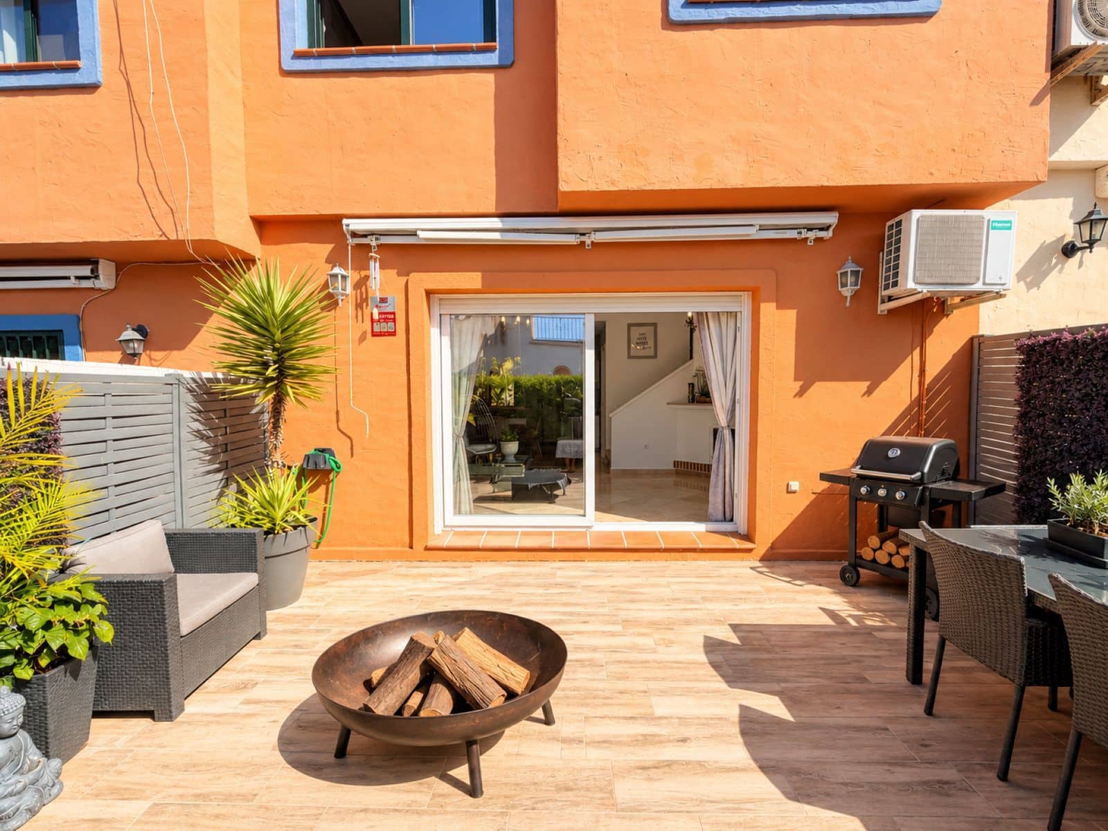 3 soverom Villa til salgs i La Duquesa / Puerto de la Duquesa med svømmebasseng garasje - € 349 000 (Ref: 10153541)
