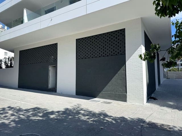 Kommersiell till salu i Nueva Andalucia, Marbella - 995 000 € (Ref: 10153542)