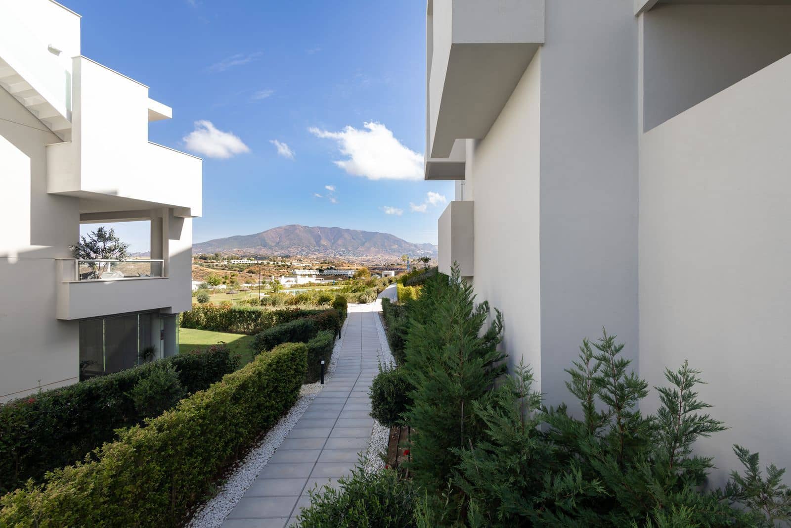 3 sovrum Takvåning till salu i La Cala Golf med pool garage - 770 000 € (Ref: 10153546)