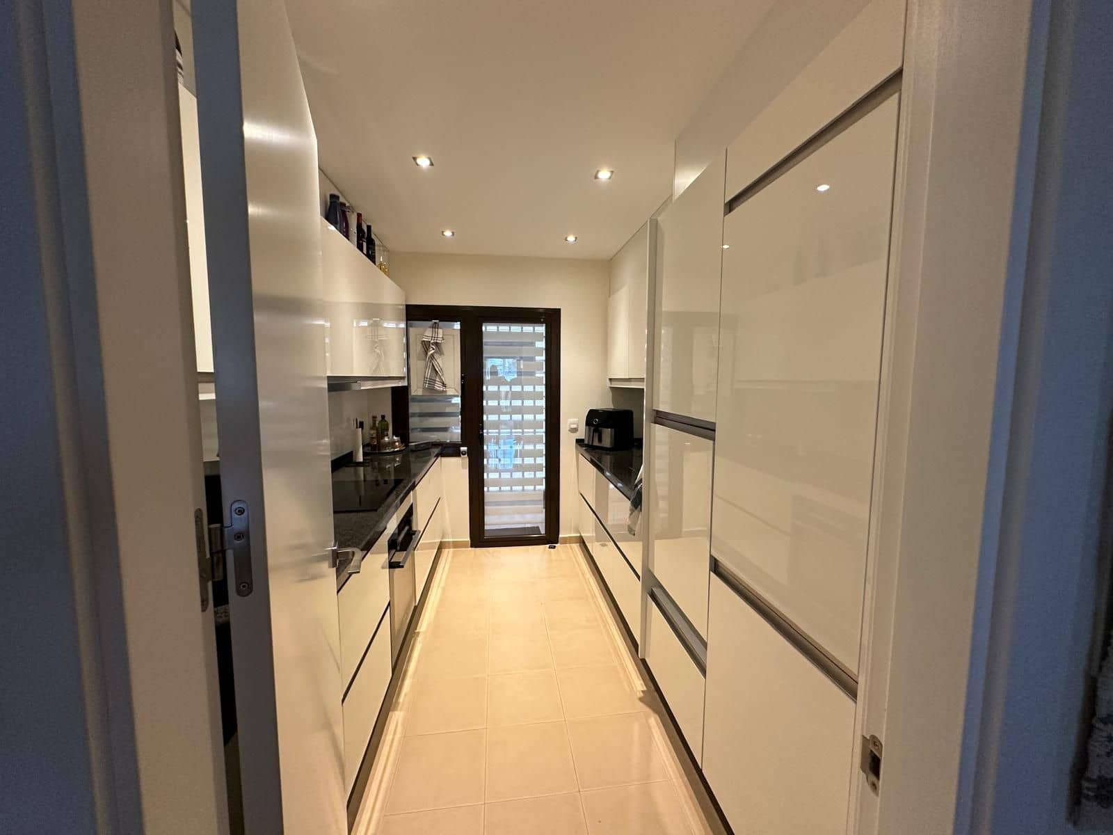 2 quarto Penthouse para venda em Estepona com piscina garagem - 329 000 € (Ref: 10153547)