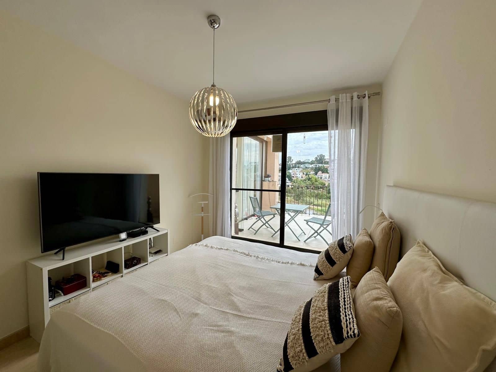 2 quarto Penthouse para venda em Estepona com piscina garagem - 329 000 € (Ref: 10153547)