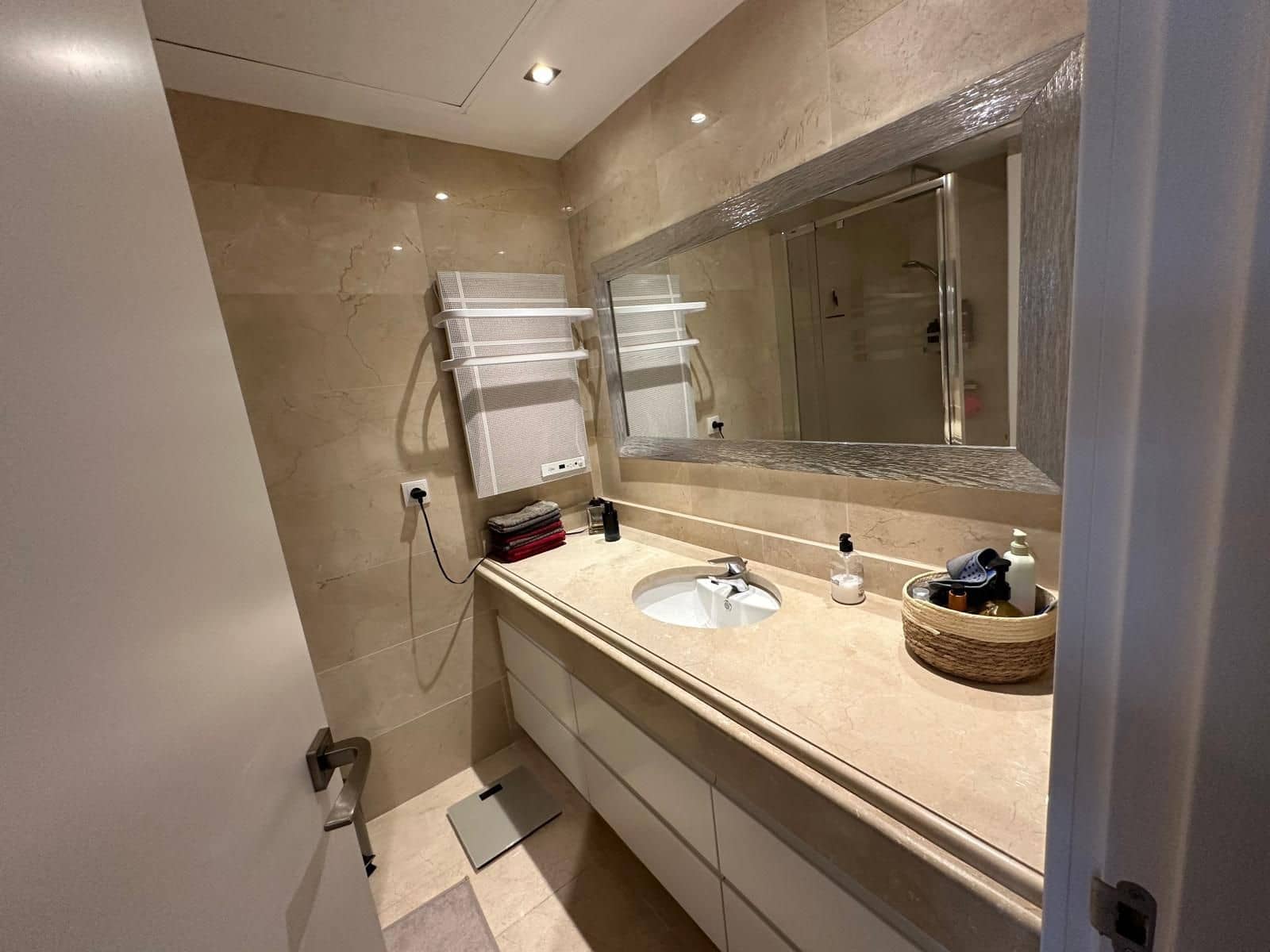 2 quarto Penthouse para venda em Estepona com piscina garagem - 329 000 € (Ref: 10153547)