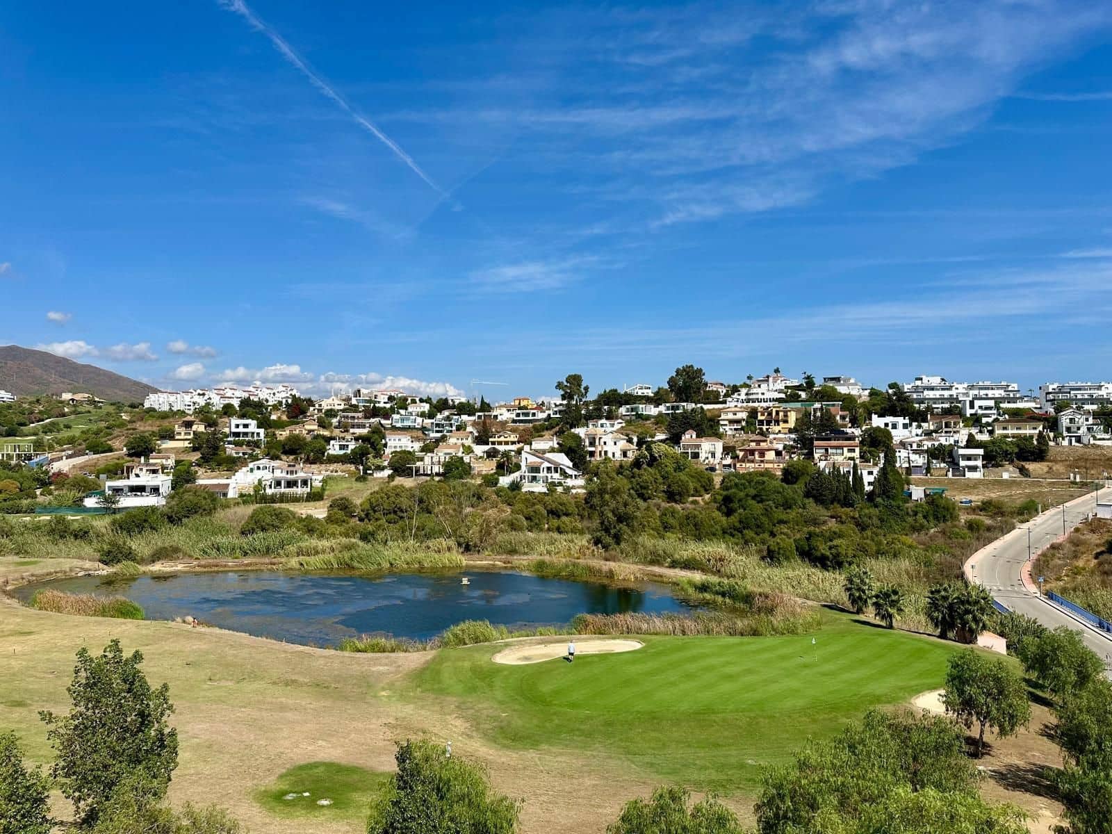 2 quarto Penthouse para venda em Estepona com piscina garagem - 329 000 € (Ref: 10153547)