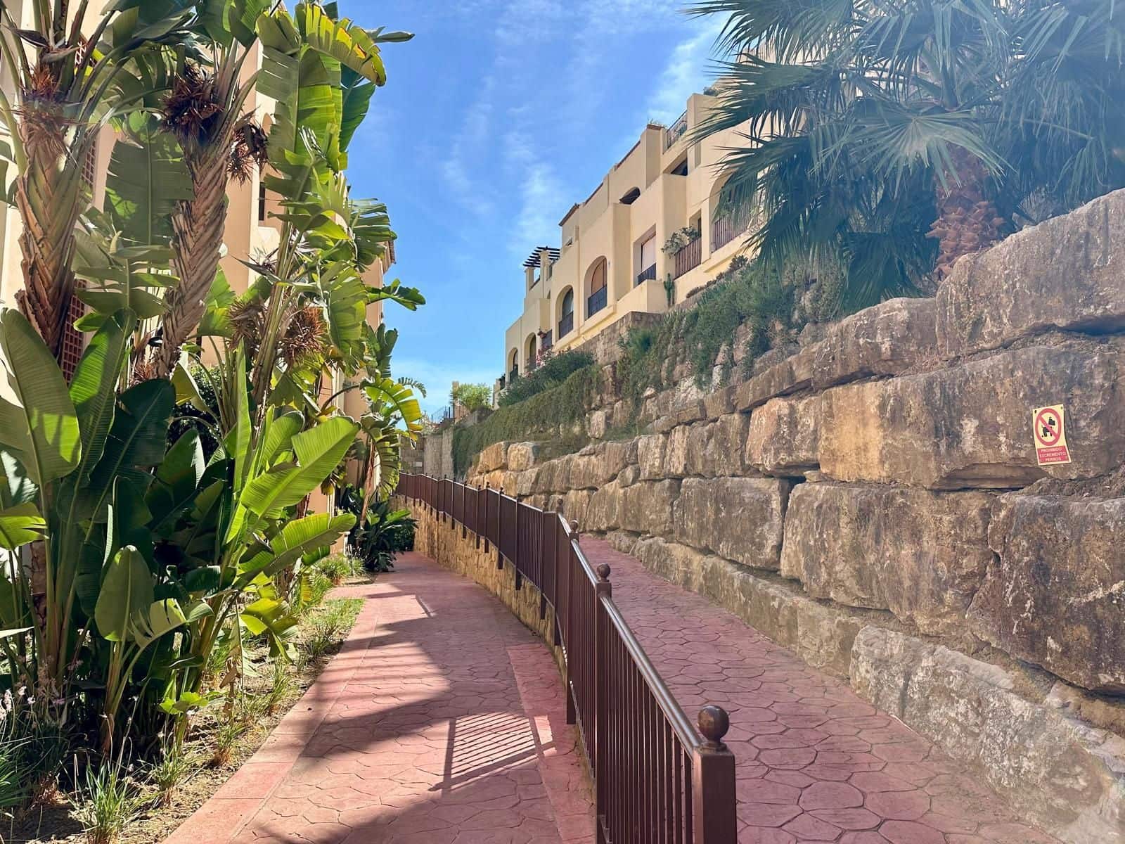2 quarto Penthouse para venda em Estepona com piscina garagem - 329 000 € (Ref: 10153547)