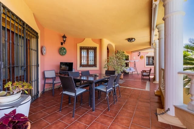 4 soverom Villa til salgs i Torremolinos med svømmebasseng garasje - € 1 900 000 (Ref: 10153548)