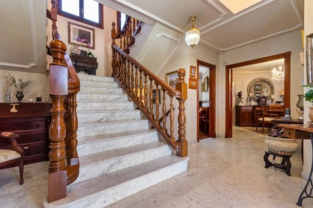 4 soverom Villa til salgs i Torremolinos med svømmebasseng garasje - € 1 900 000 (Ref: 10153548)