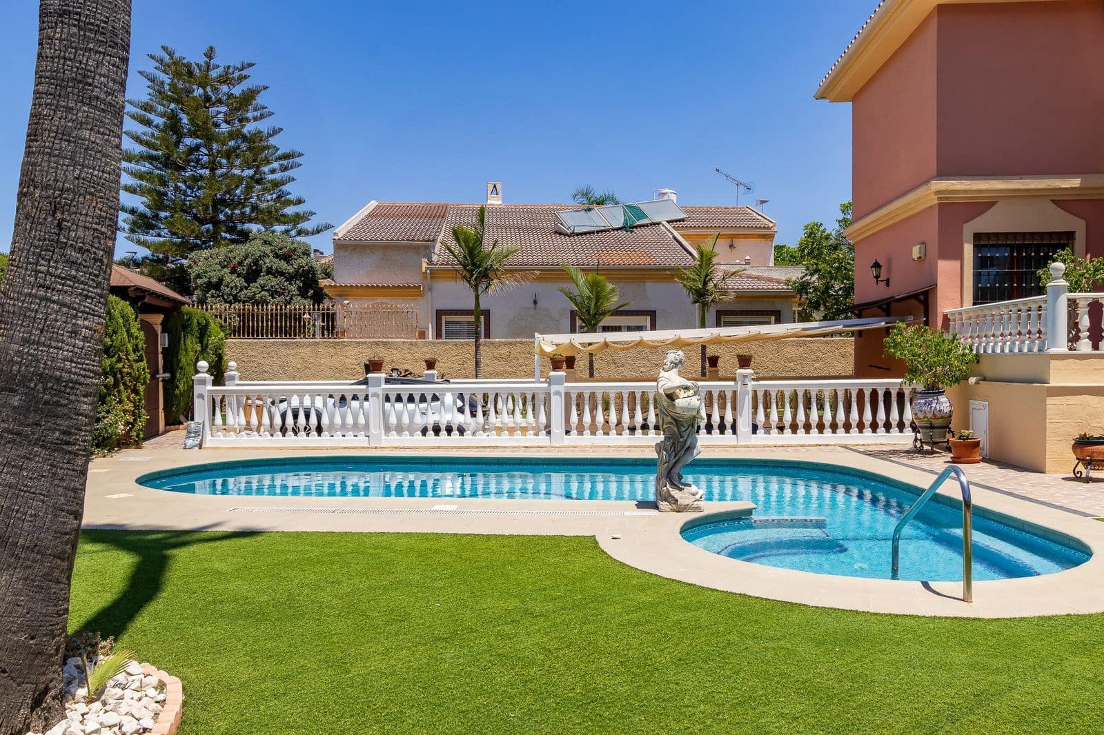 4 soverom Villa til salgs i Torremolinos med svømmebasseng garasje - € 1 900 000 (Ref: 10153548)