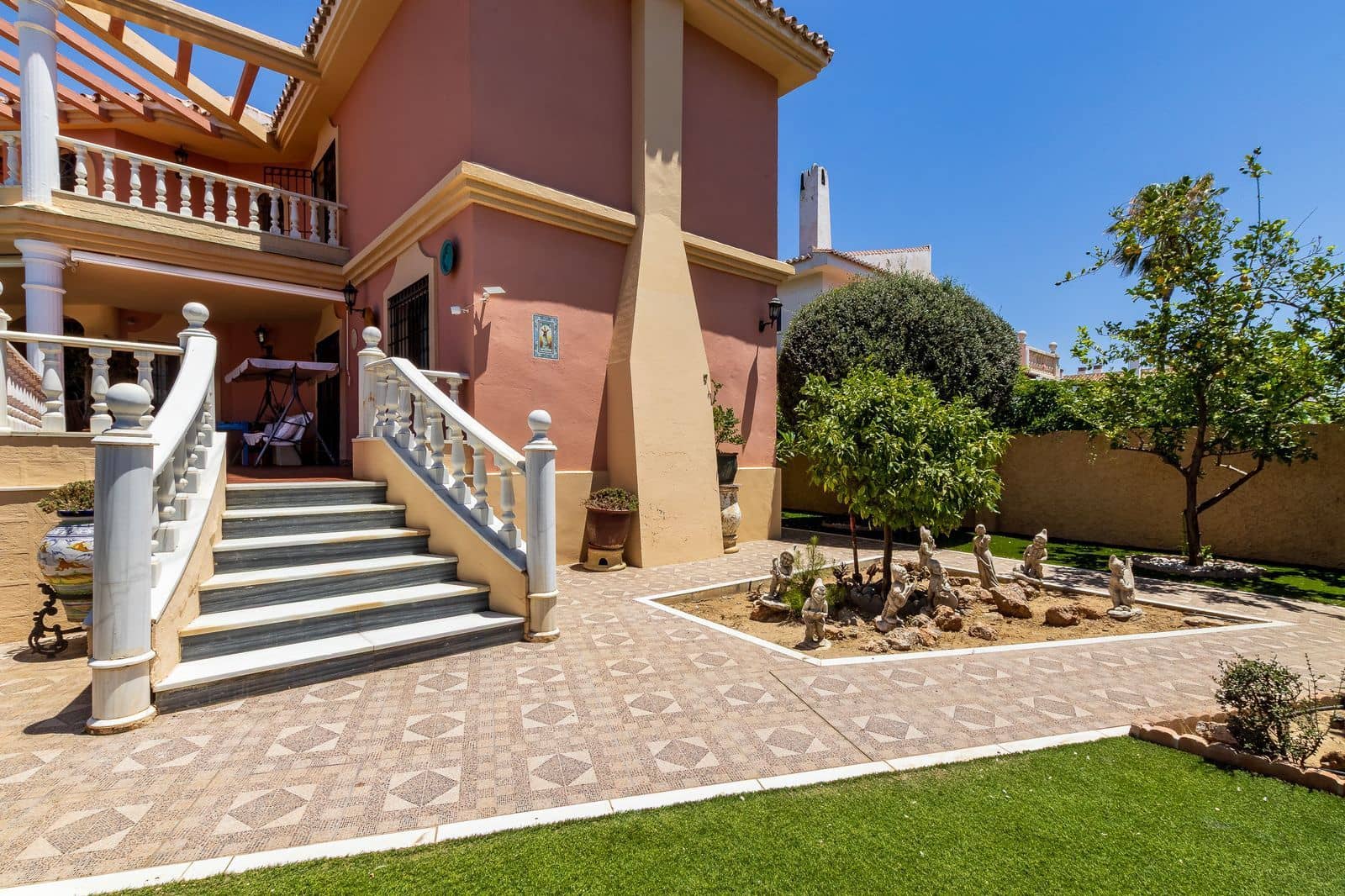 4 soverom Villa til salgs i Torremolinos med svømmebasseng garasje - € 1 900 000 (Ref: 10153548)