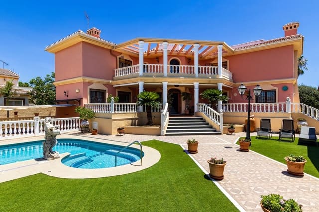 4 soverom Villa til salgs i Torremolinos med svømmebasseng garasje - € 1 900 000 (Ref: 10153548)