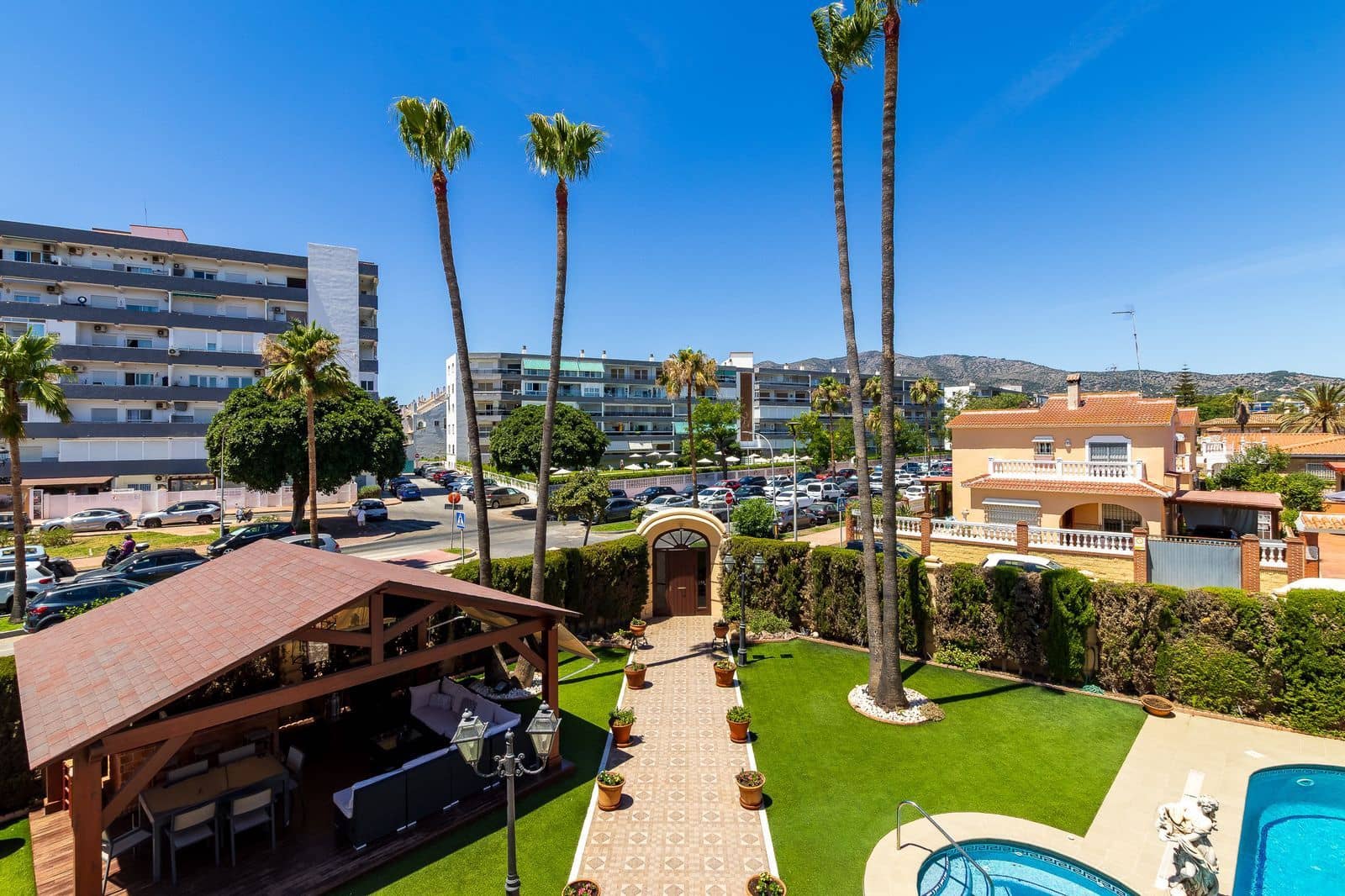 4 soverom Villa til salgs i Torremolinos med svømmebasseng garasje - € 1 900 000 (Ref: 10153548)