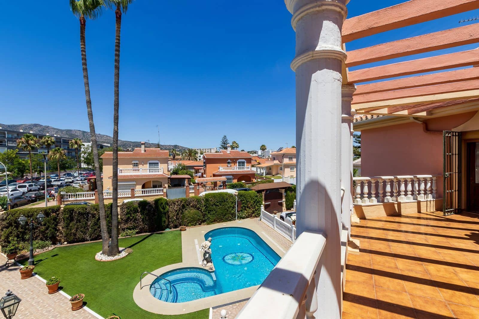 4 soverom Villa til salgs i Torremolinos med svømmebasseng garasje - € 1 900 000 (Ref: 10153548)