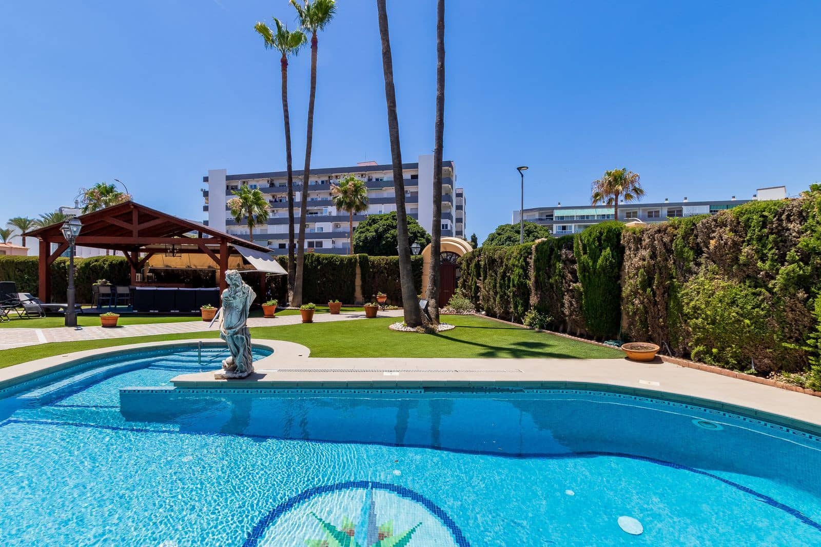 4 soverom Villa til salgs i Torremolinos med svømmebasseng garasje - € 1 900 000 (Ref: 10153548)