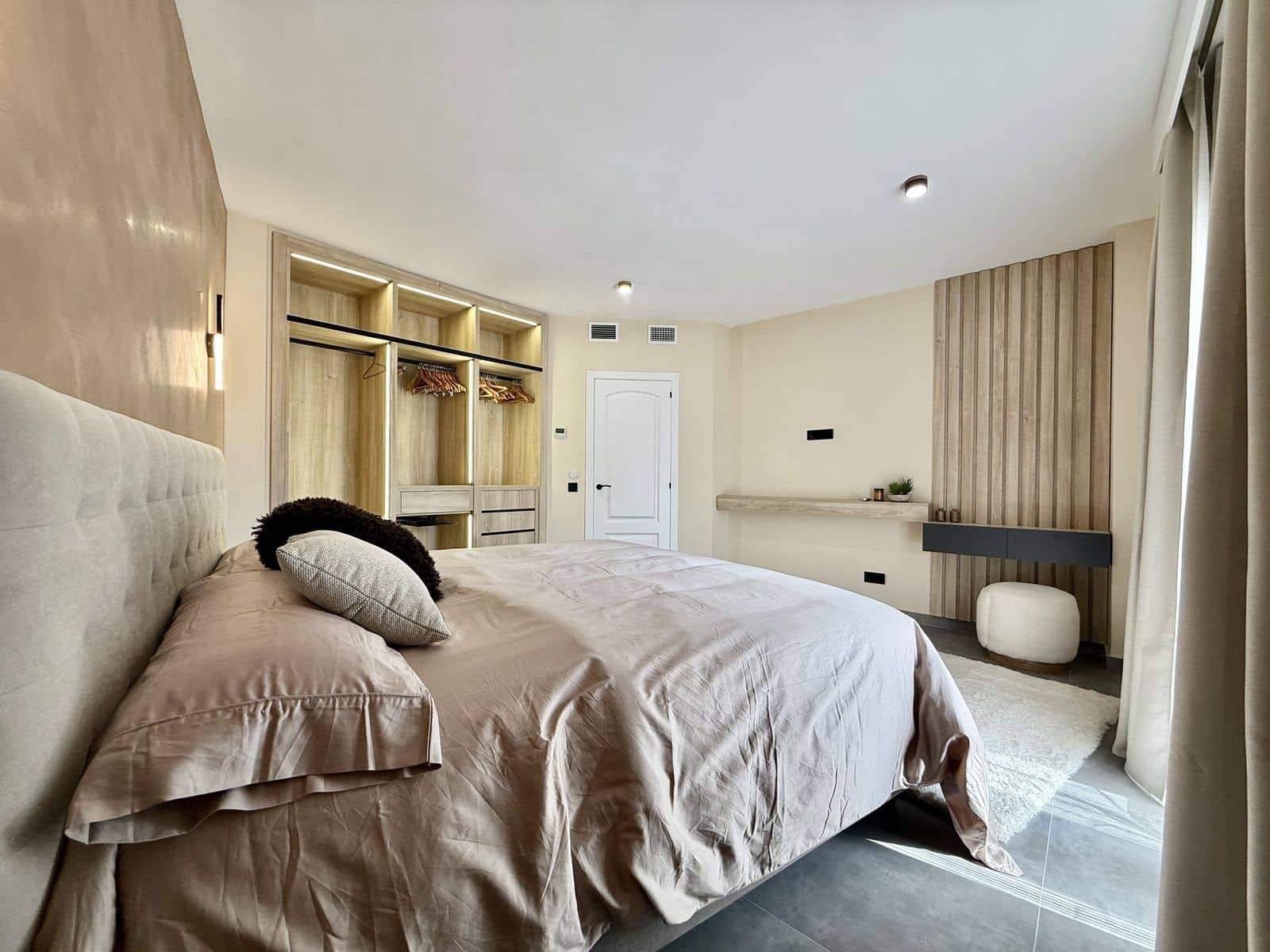 1 soveværelse Lejlighed til salg i Puerto Banus med swimmingpool garage - € 745.000 (Ref: 10153549)