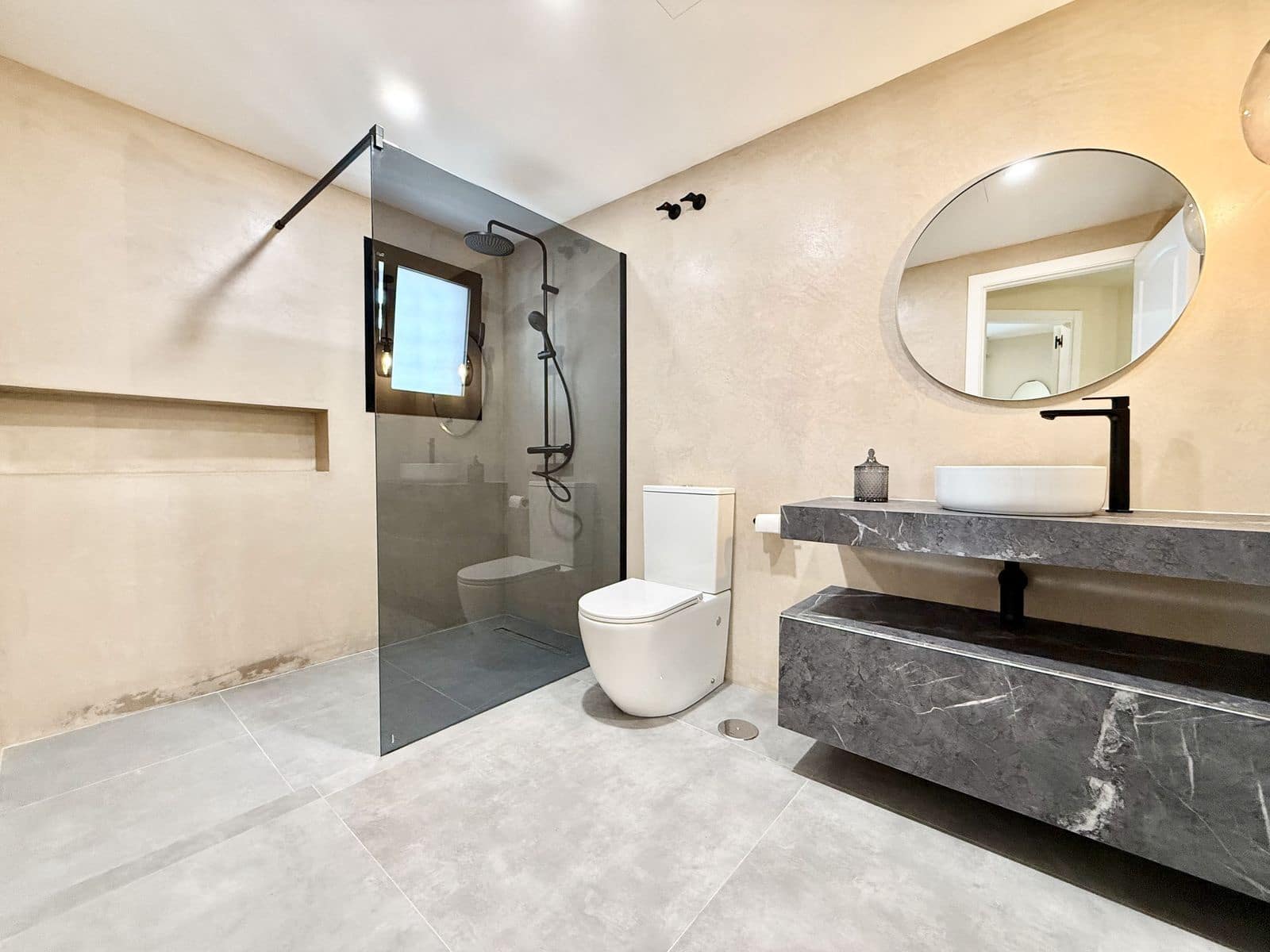 1 soveværelse Lejlighed til salg i Puerto Banus med swimmingpool garage - € 745.000 (Ref: 10153549)