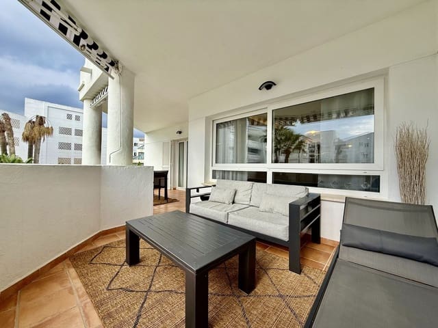 1 soveværelse Lejlighed til salg i Puerto Banus, Marbella med swimmingpool garage - € 745.000 (Ref: 10153549)