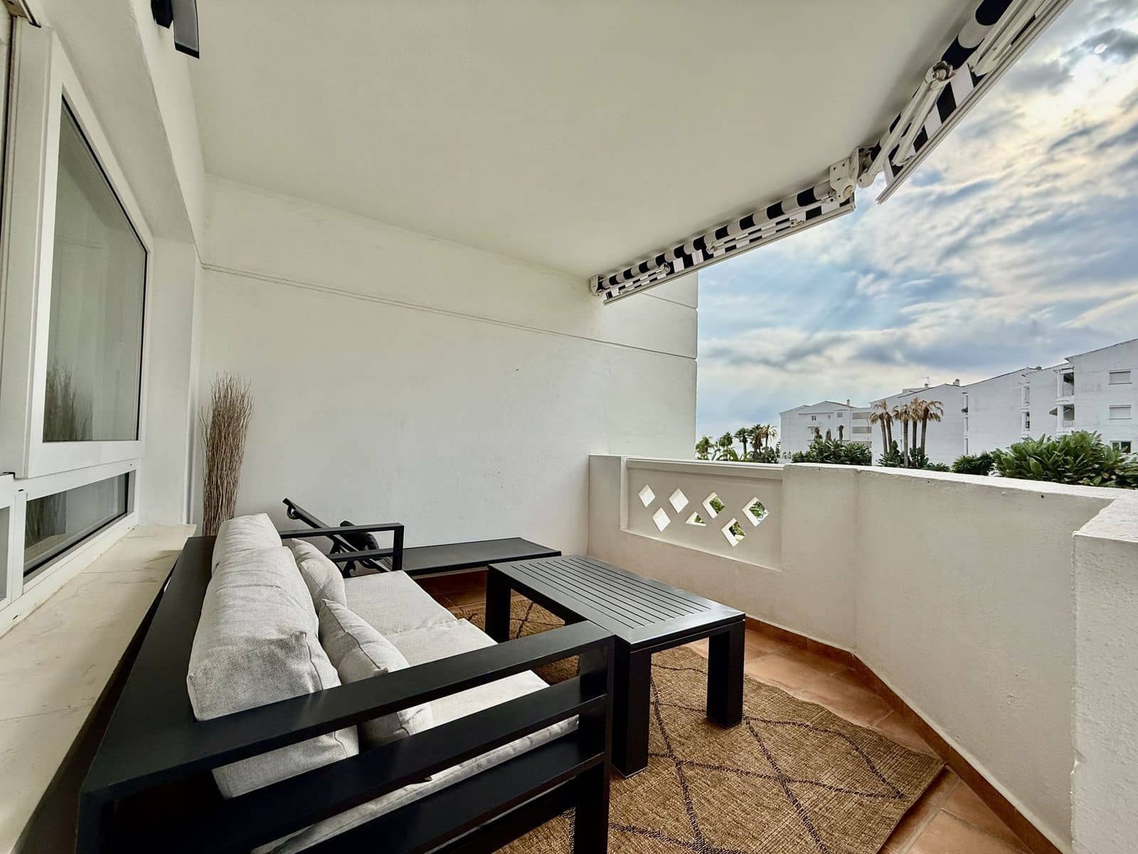 1 soveværelse Lejlighed til salg i Puerto Banus med swimmingpool garage - € 745.000 (Ref: 10153549)