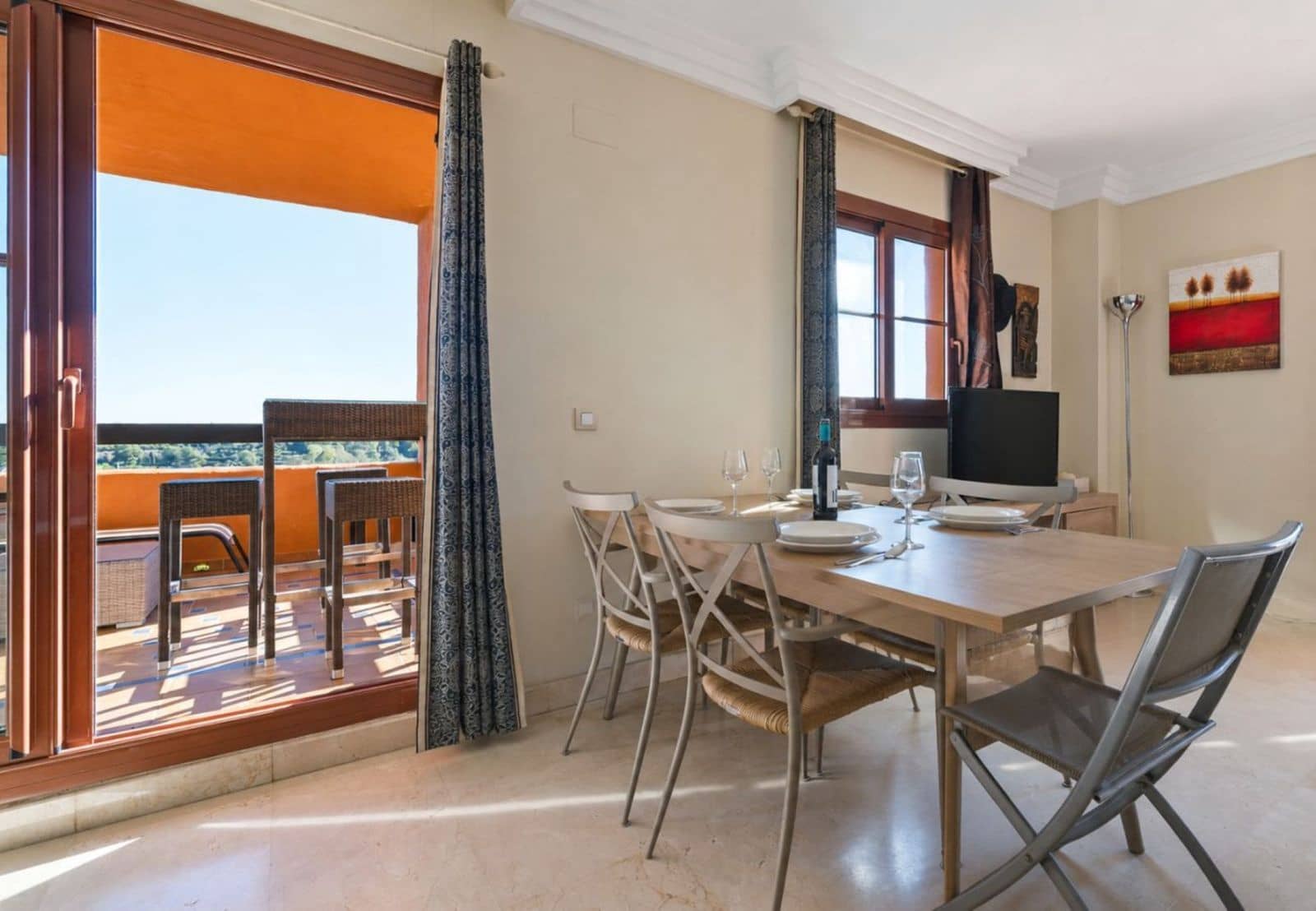 2 bedroom Apartment for sale in Benahavis with pool - € 480,000 (Ref: 10153553)