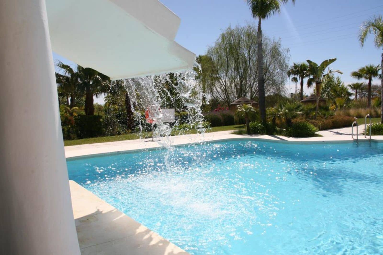 2 bedroom Apartment for sale in Casares with pool garage - € 370,000 (Ref: 10153554)