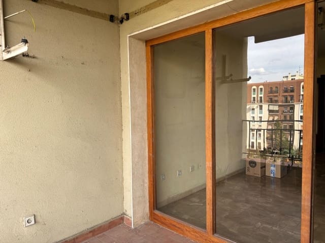 4 slaapkamer Appartement te koop in Málaga stad met garage - € 640.000 (Ref: 10153555)
