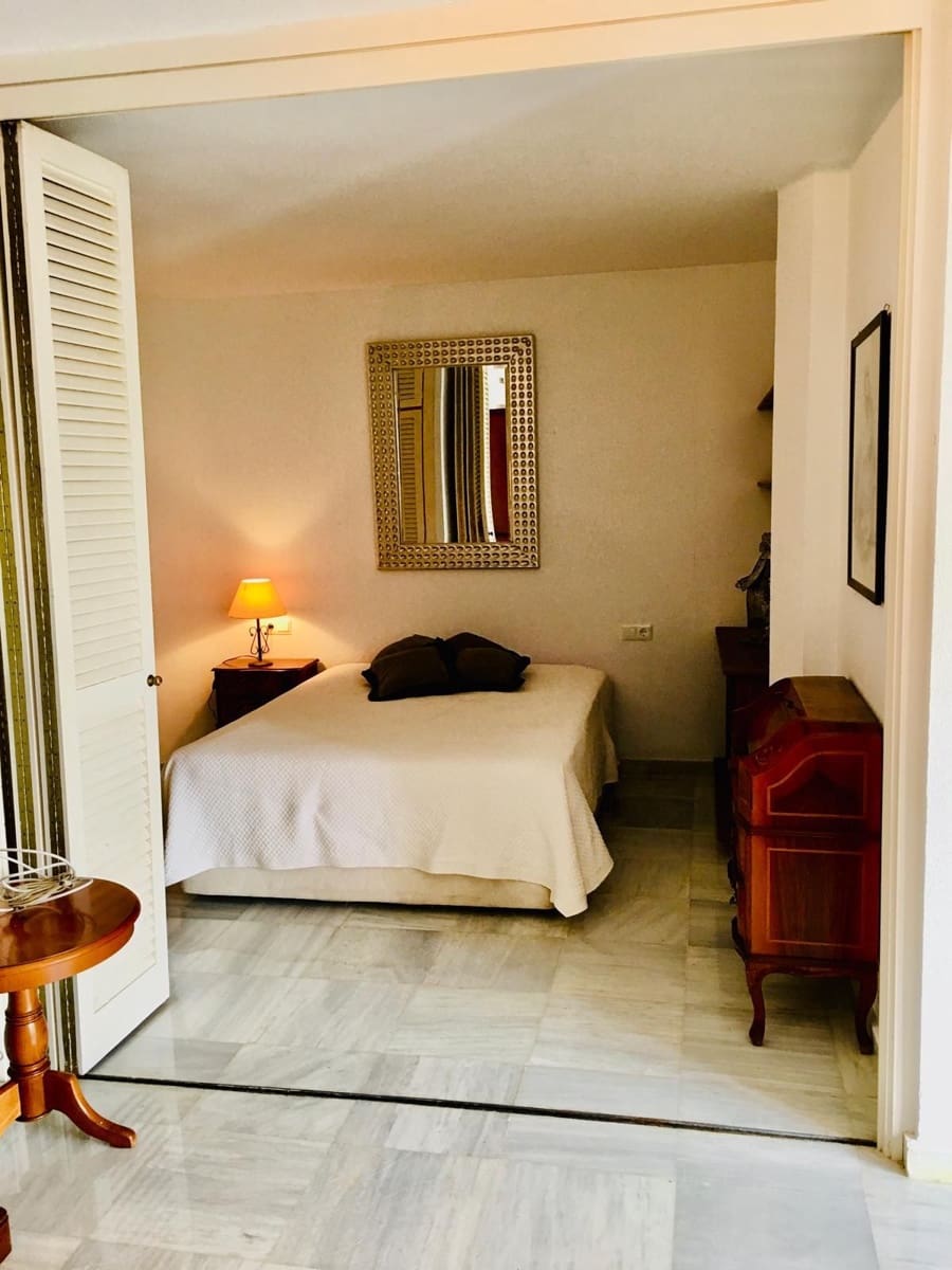 Apartamento de 2 habitaciones en Golden Mile en venta con piscina - 465.000 € (Ref: 10153556)