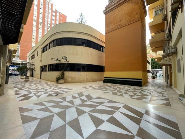 4 soverom Leilighet til salgs i La Malagueta, Málaga by - € 890 000 (Ref: 10153559)