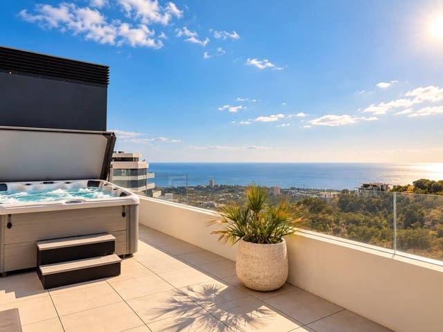 3 bedroom Penthouse for sale in Los Monteros, Marbella with garage - € 1,295,000 (Ref: 10153566)