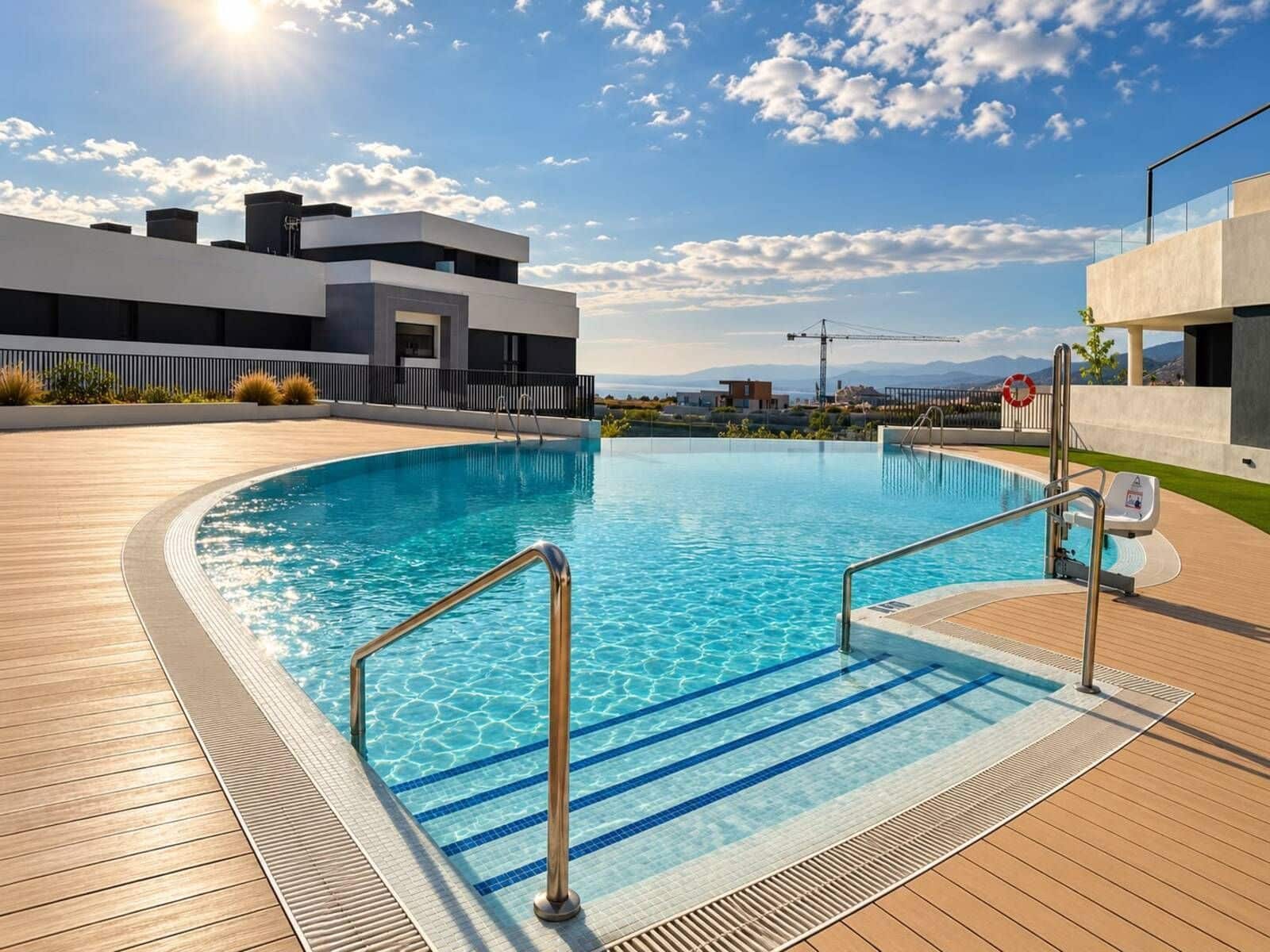 3 bedroom Penthouse for sale in Los Monteros with garage - € 1,295,000 (Ref: 10153566)