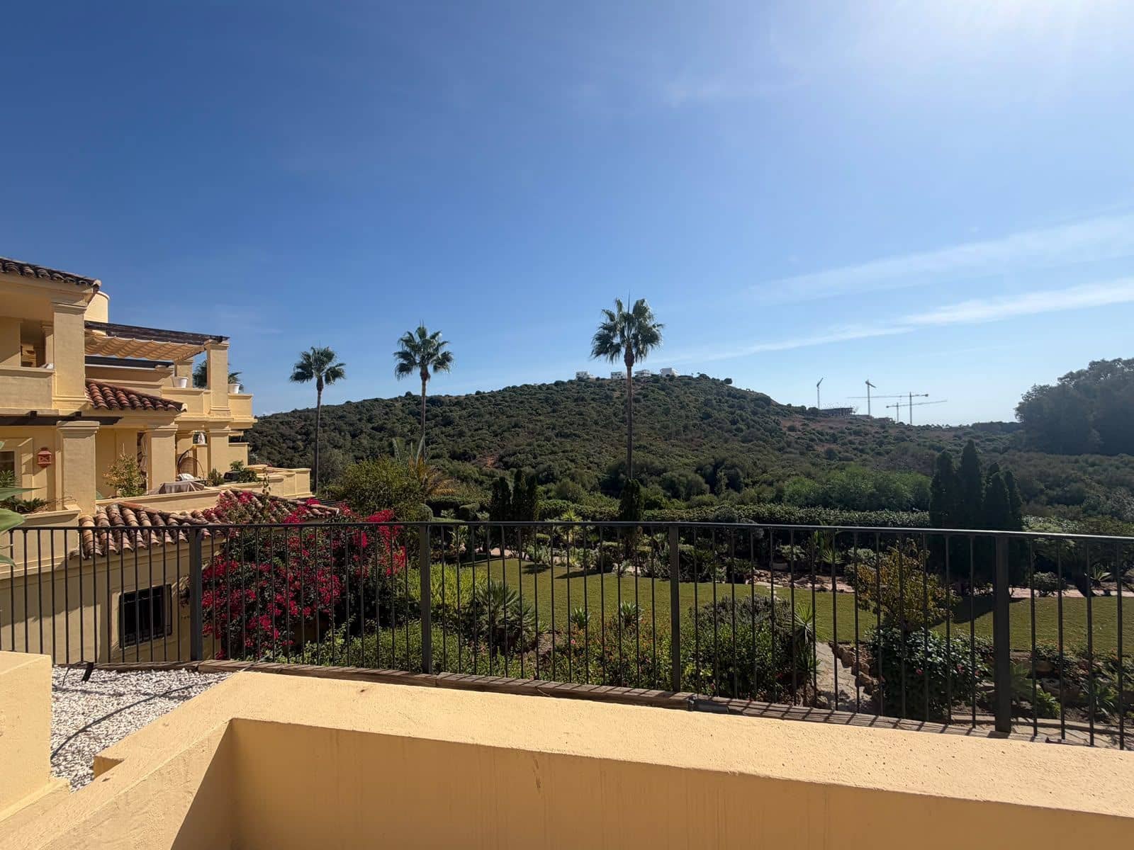 3 soveværelse Lejlighed til salg i Casares - € 549.000 (Ref: 10153568)