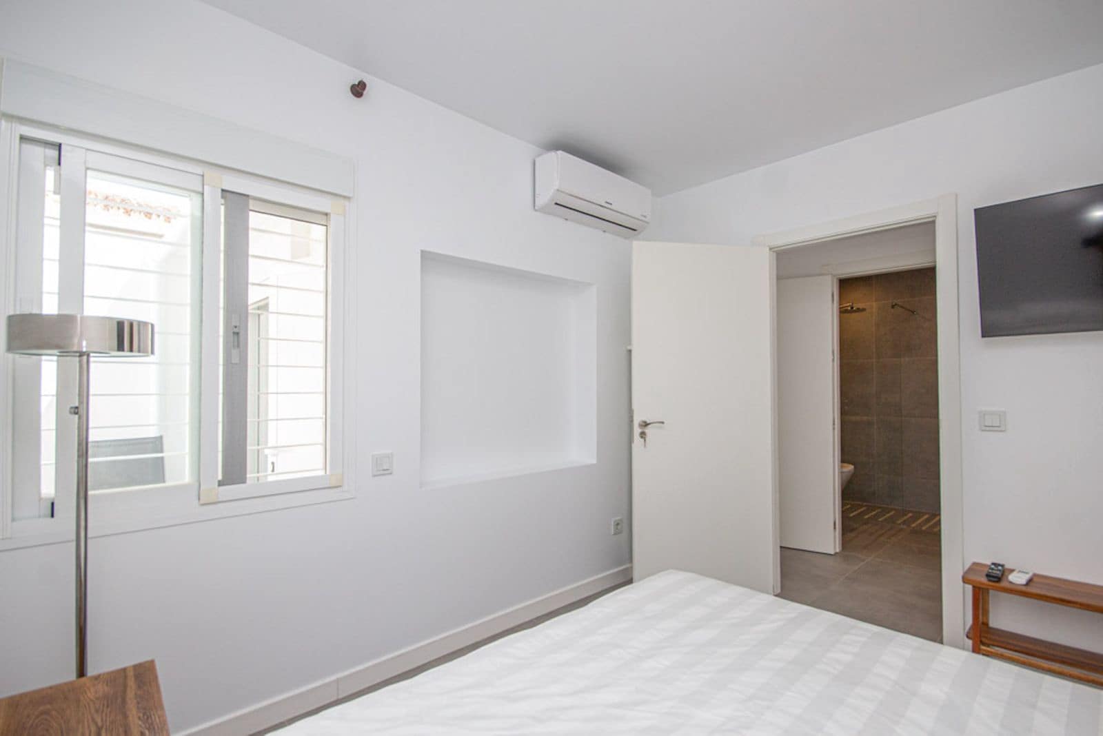 2 slaapkamer Bungalow te koop in Costabella met garage - € 489.000 (Ref: 10153571)