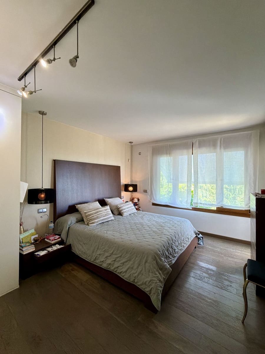 4 sovrum Semi-fristående Villa till salu i Benalmadena med pool - 930 000 € (Ref: 10153572)