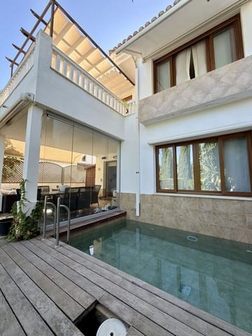 4 soverom Kjedet enebolig til salgs i Benalmádena med svømmebasseng - € 930 000 (Ref: 10153572)