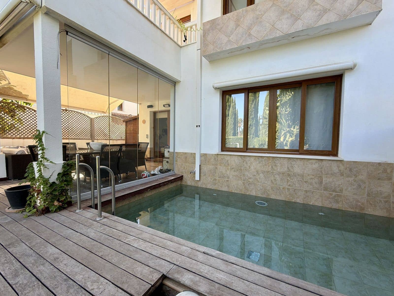 4 sovrum Semi-fristående Villa till salu i Benalmadena med pool - 930 000 € (Ref: 10153572)