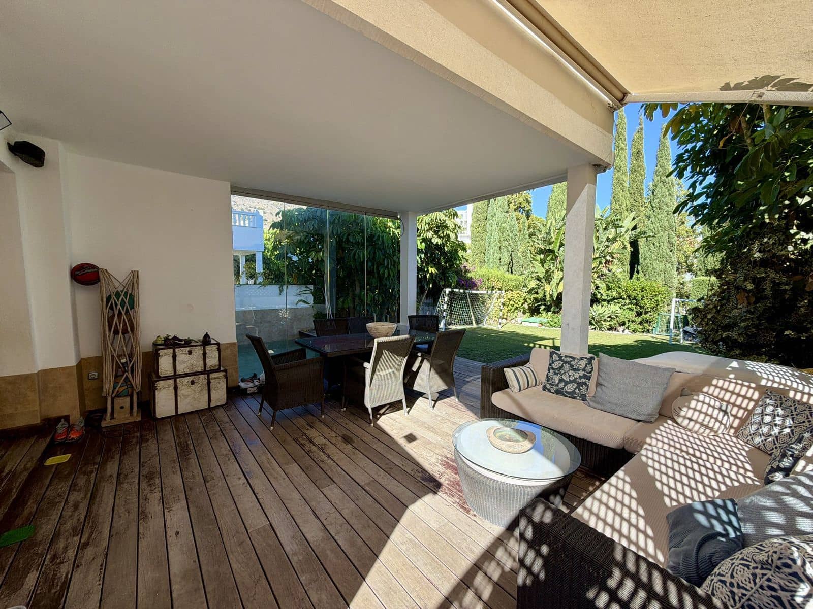 4 sovrum Semi-fristående Villa till salu i Benalmadena med pool - 930 000 € (Ref: 10153572)