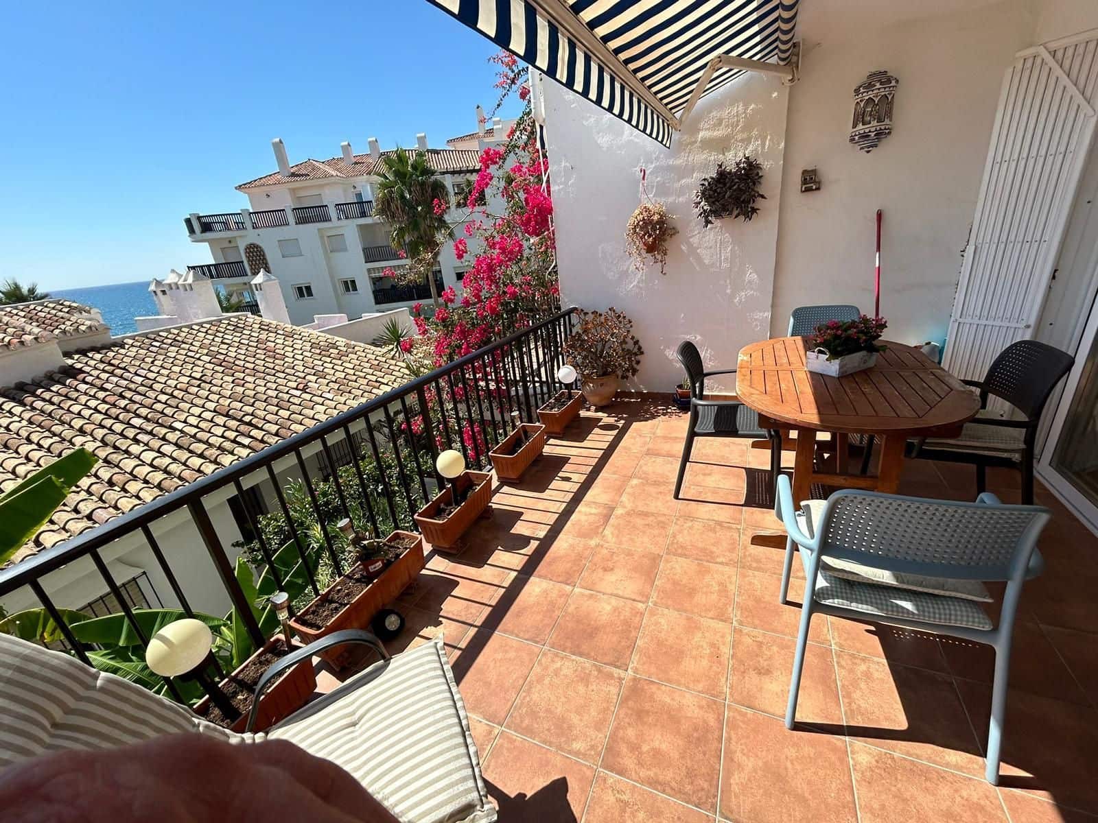 2 slaapkamer Appartement te koop in Calahonda met zwembad garage - € 550.000 (Ref: 10153579)