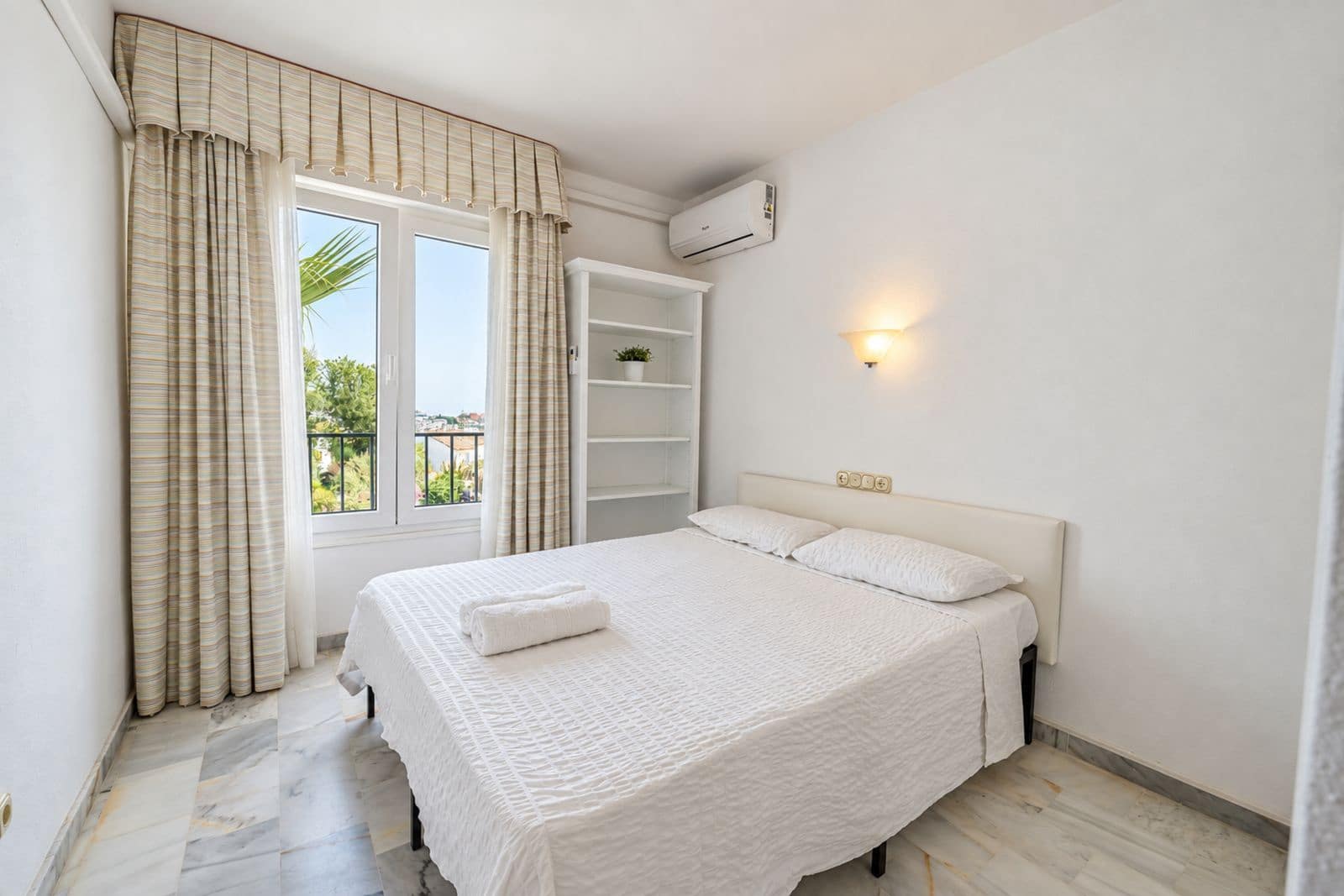 2 Zimmer Penthouse zu verkaufen in La Reserva mit Pool Garage - 390.000 € (Ref: 10153587)