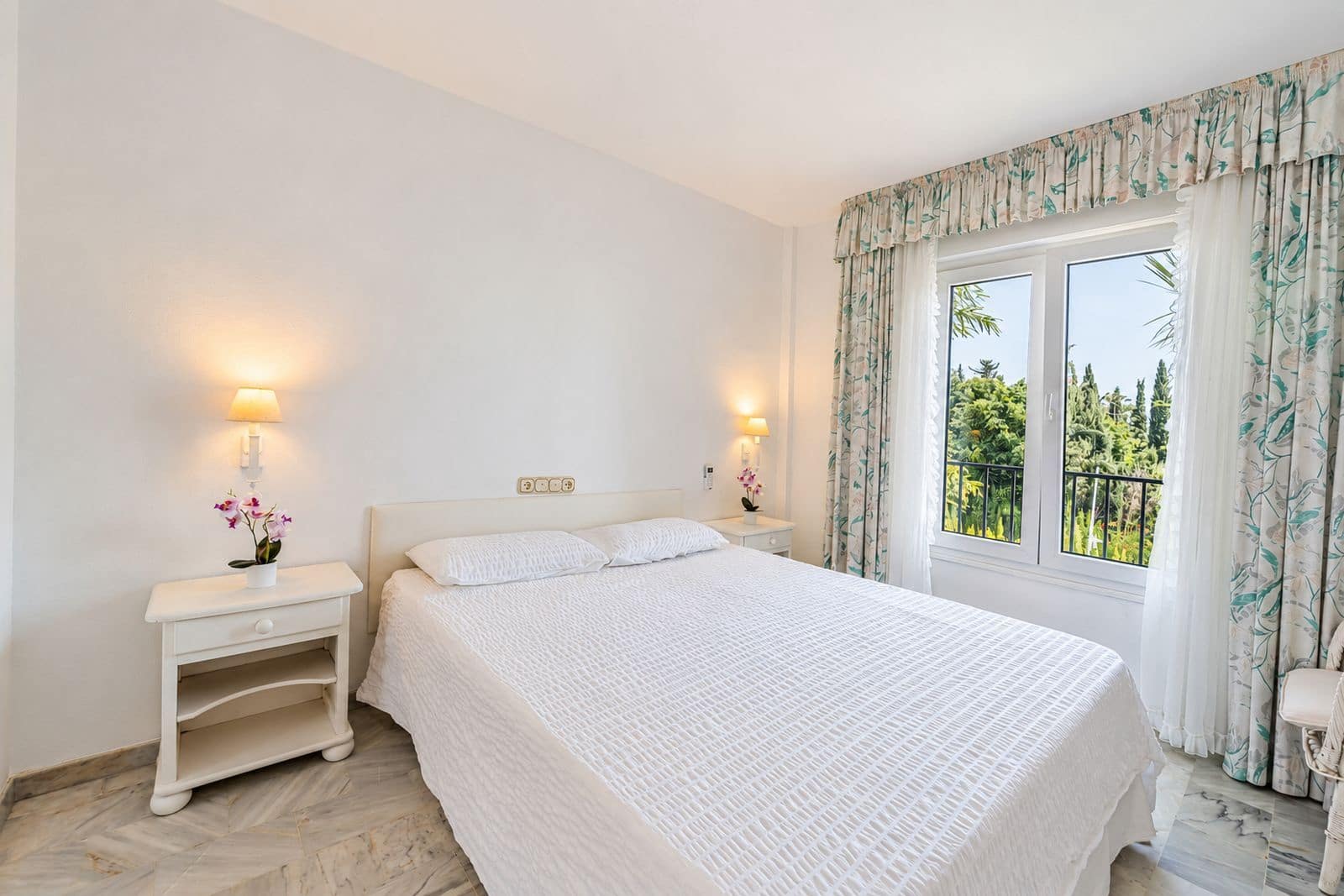 2 Zimmer Penthouse zu verkaufen in La Reserva mit Pool Garage - 390.000 € (Ref: 10153587)