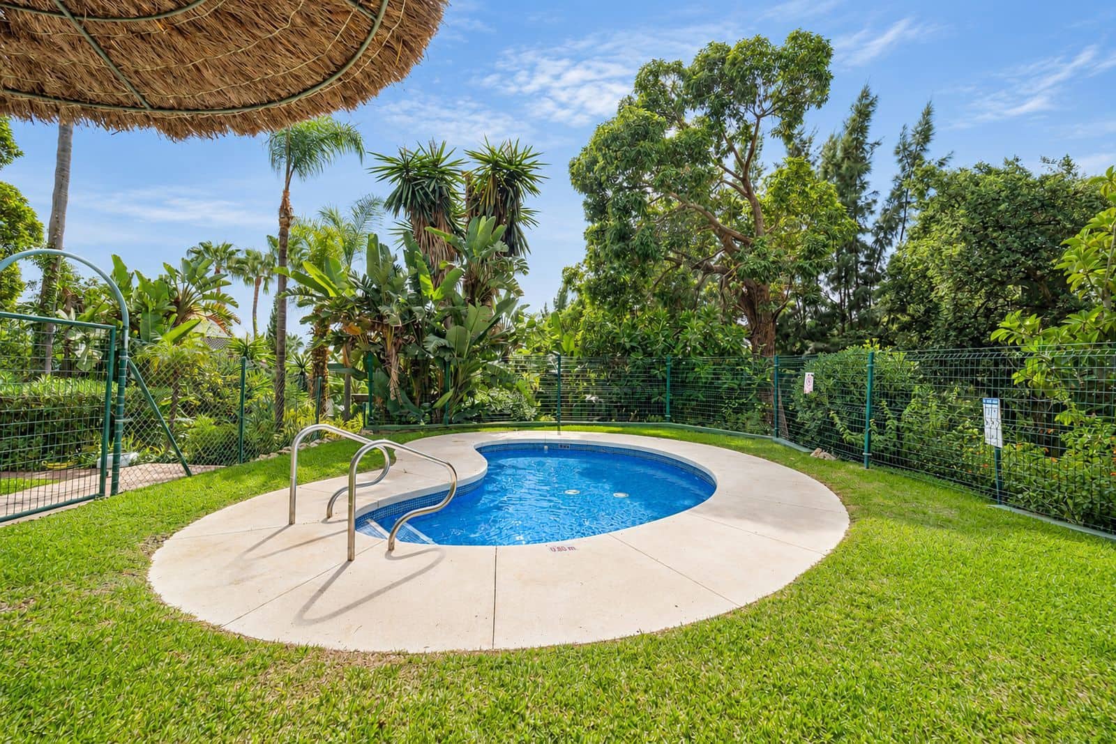 2 Zimmer Penthouse zu verkaufen in La Reserva mit Pool Garage - 390.000 € (Ref: 10153587)