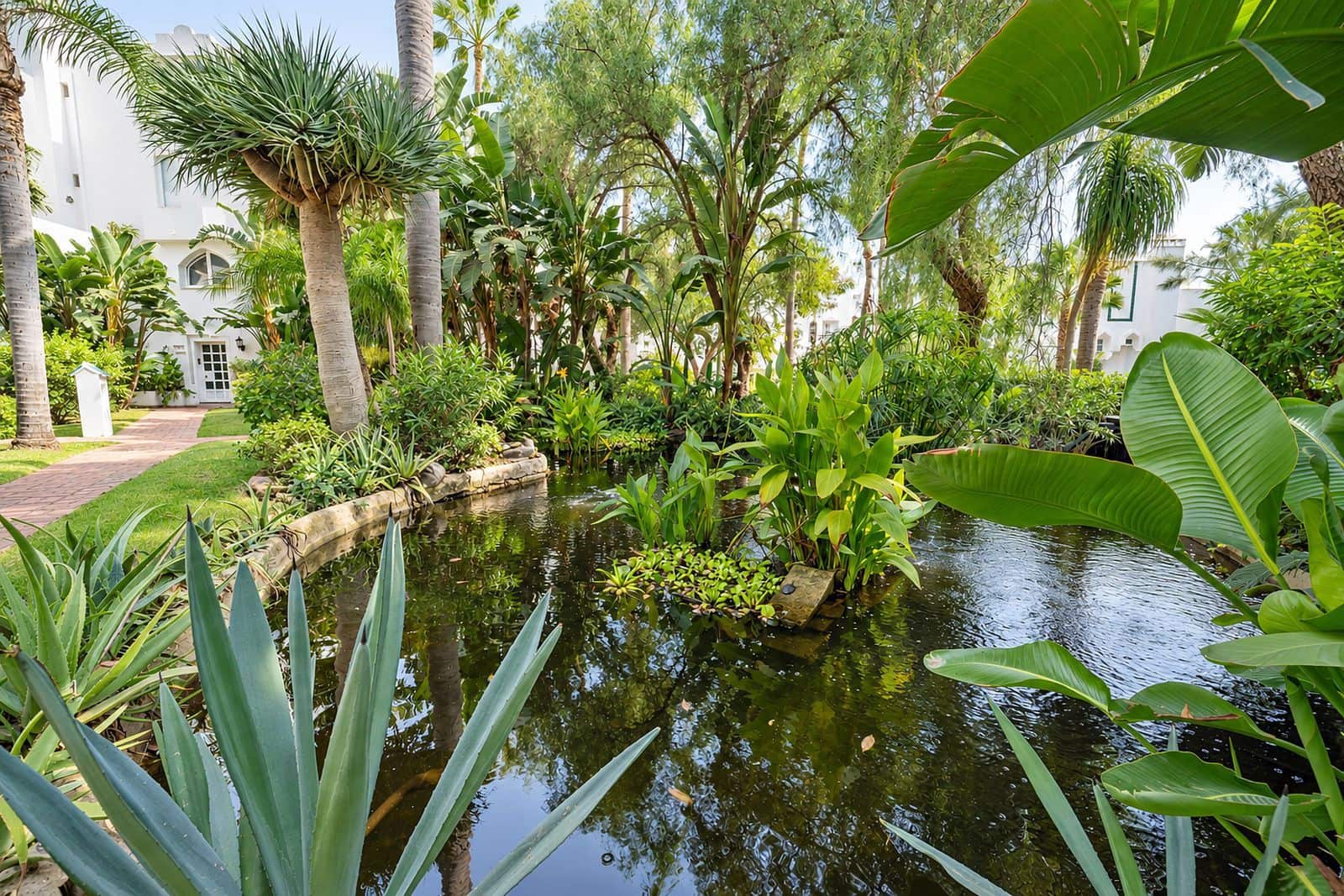 2 Zimmer Penthouse zu verkaufen in La Reserva mit Pool Garage - 390.000 € (Ref: 10153587)