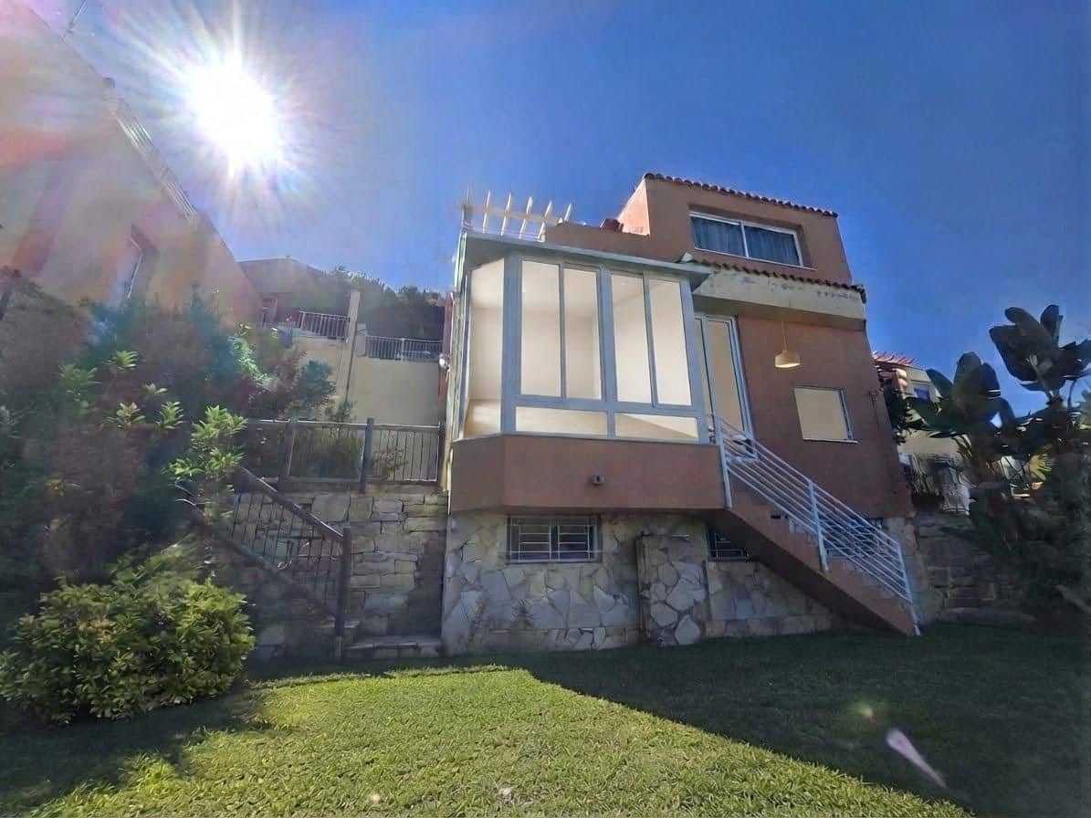 3 slaapkamer Villa te koop in Torremolinos met garage - € 950.000 (Ref: 10153588)