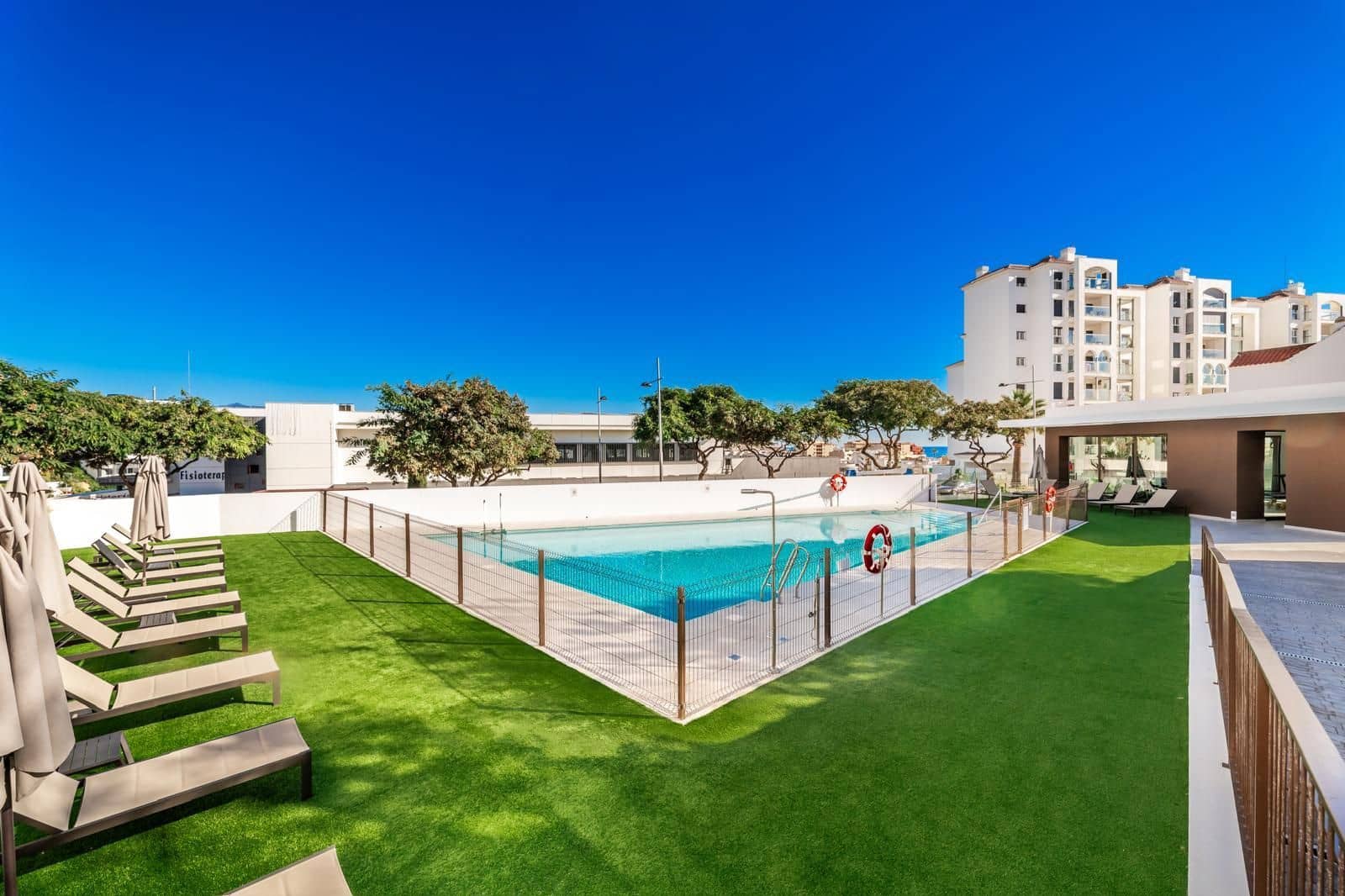3 sypialnia Apartament na sprzedaż w Estepona z basenem garażem - 670 000 € (Ref: 10153590)