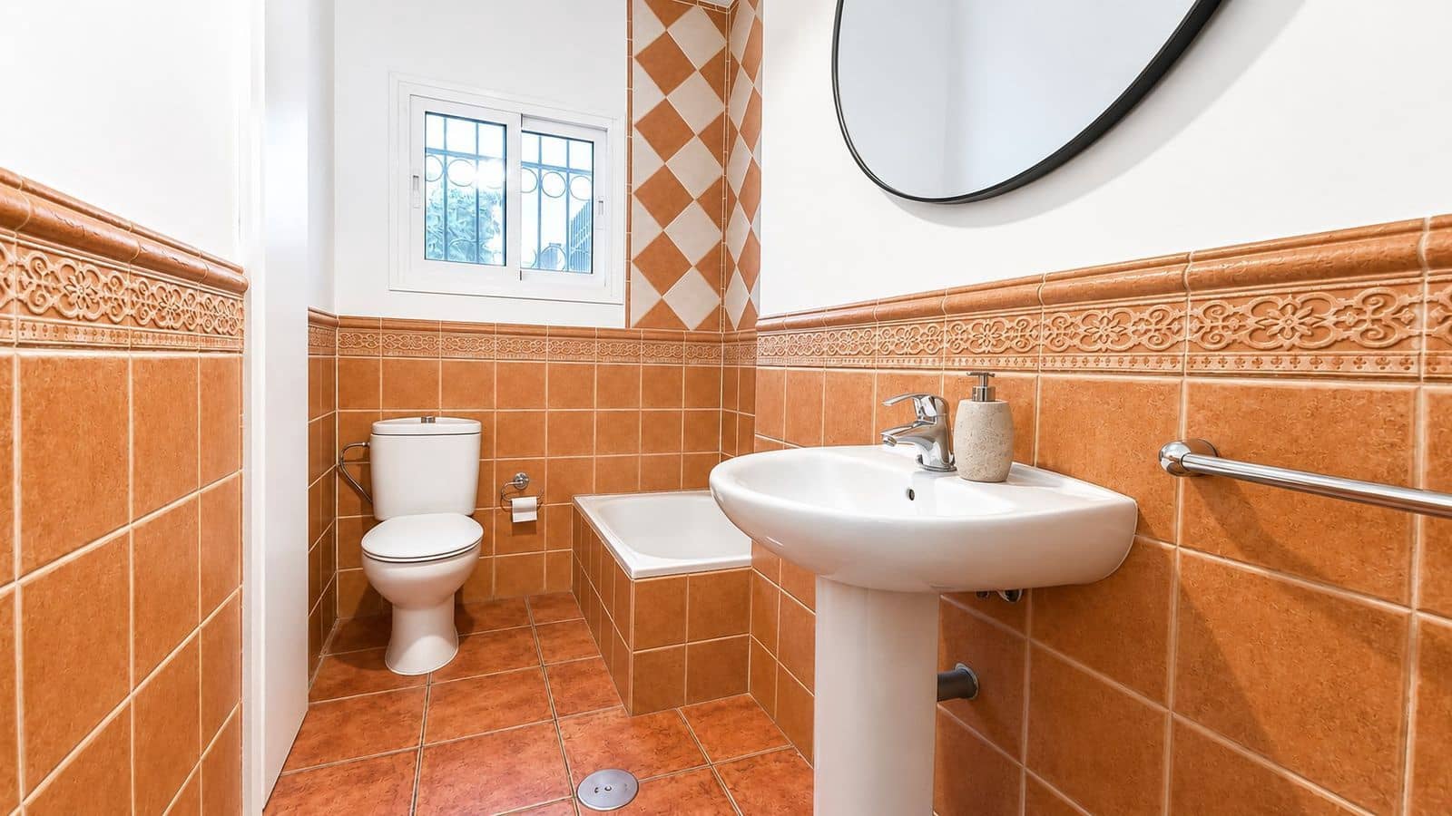 4 bedroom Villa for sale in Mijas Costa with pool garage - € 799,000 (Ref: 10153592)