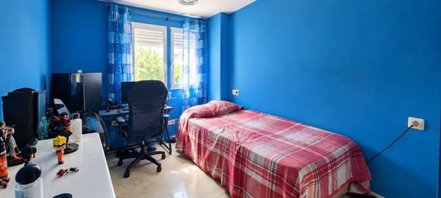 3 sypialnia Apartament na sprzedaż w Huerta Nueva, Estepona z basenem garażem - 392 000 € (Ref: 10153593)