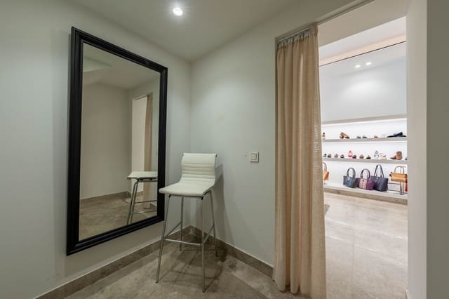 Virksomhed til salg i Marbella - € 460.000 (Ref: 10153596)