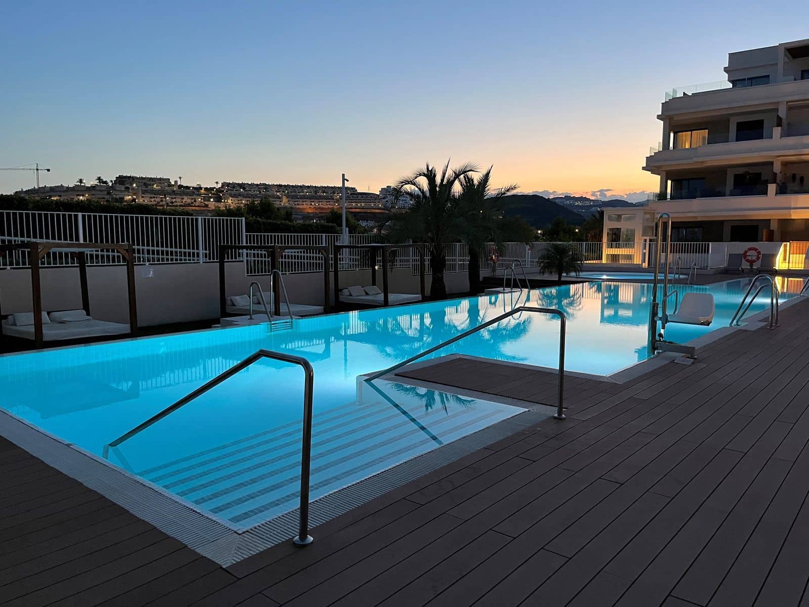 3 quarto Penthouse para venda em La Cala de Mijas com piscina garagem - 820 000 € (Ref: 10153602)