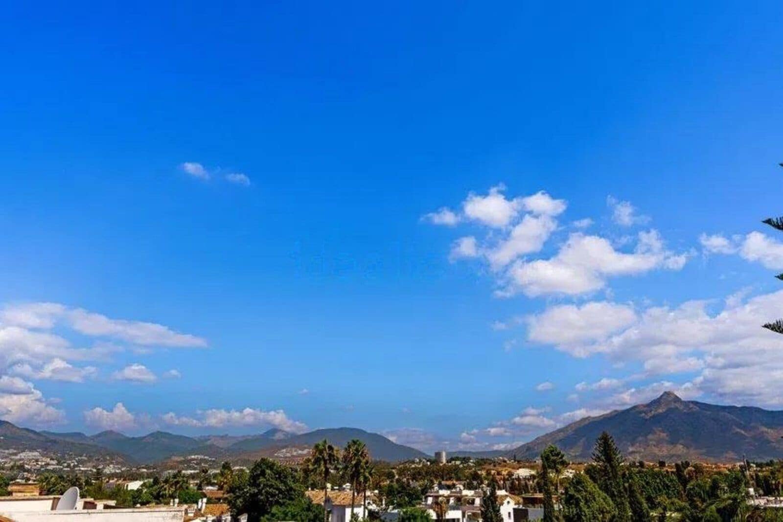 2 soveværelse Penthouse til salg i San Pedro de Alcantara med swimmingpool garage - € 410.000 (Ref: 10153609)