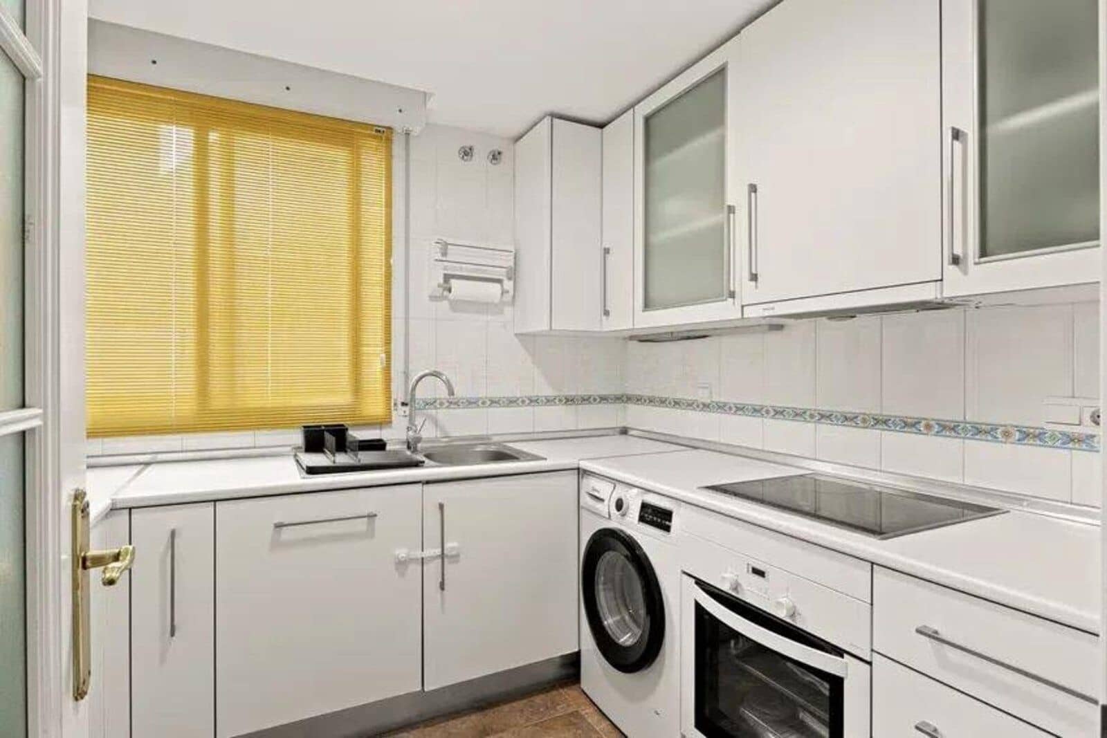 2 soveværelse Penthouse til salg i San Pedro de Alcantara med swimmingpool garage - € 410.000 (Ref: 10153609)